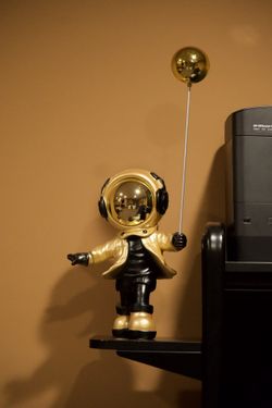 15 Inch Gold Astronaut Statue