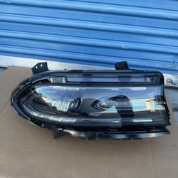2015,2016,2017,2018,2019,2020,2022,2023 Dodge Charger Headlight/Foco Delantero Xenón Rh Oem Ask