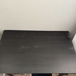 Medium size desk