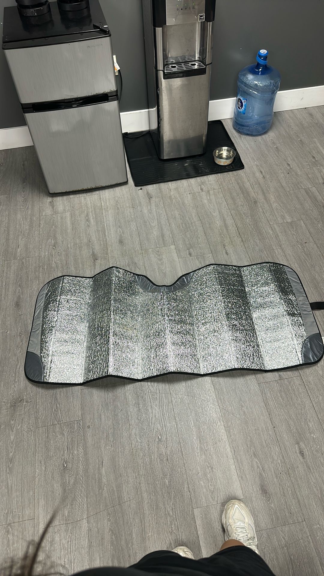 Reversible Universal Windshield Sunshade