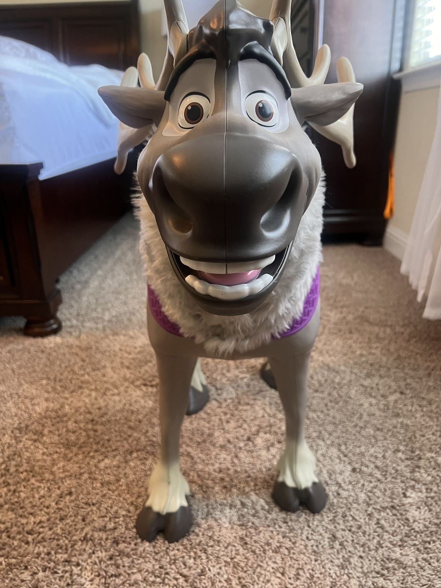Disney Frozen Sven Playdate Ride-On