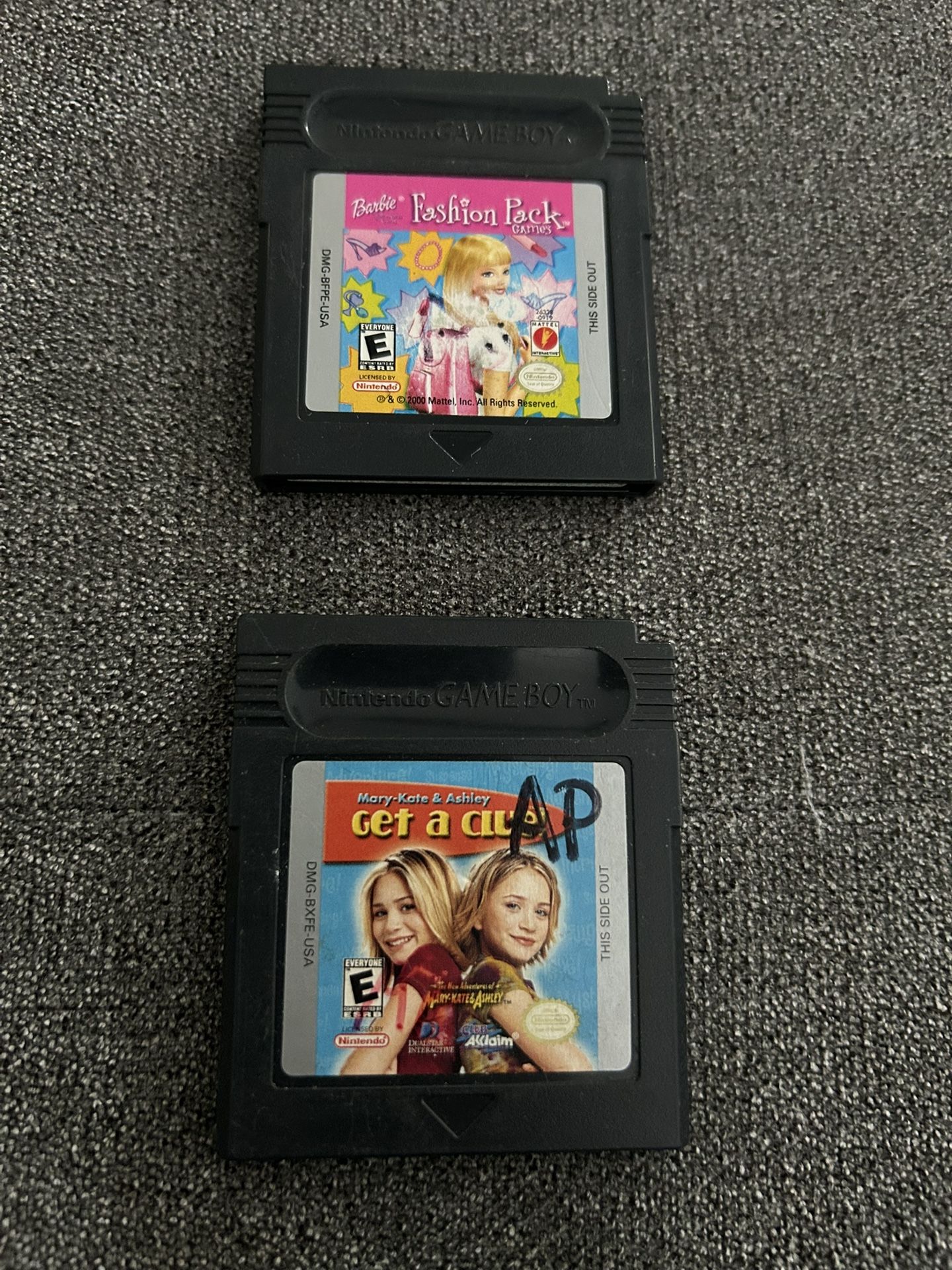 Barbie Fashion Pack & Mary-Kate & Ashley: Get a Clue! Game Boy Color (Black)