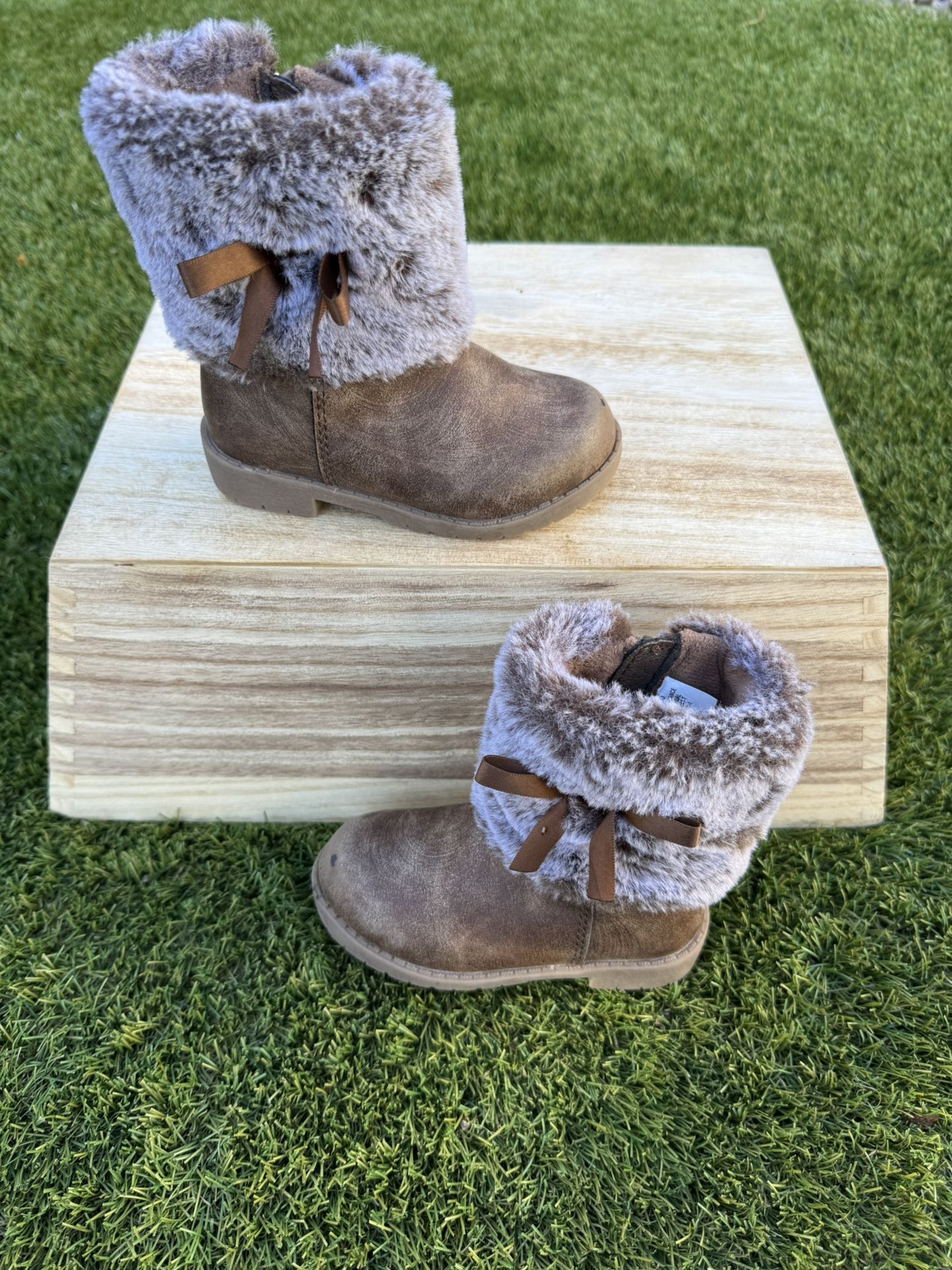 Girls Brown Fur Boots with Bow