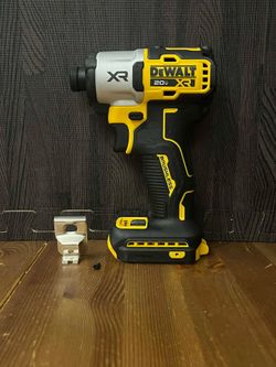 Brand New DEWALT 20v MAX XR Brushless Impact Driver