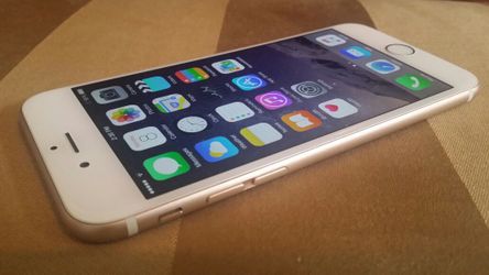 Apple iPhone 6 - Gold