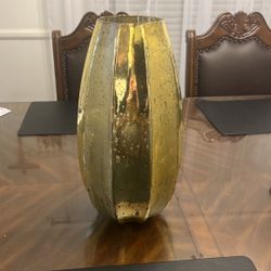 Gold vase