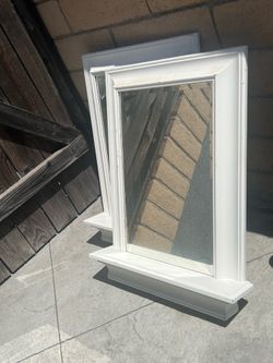 Mirrors ( wood ) 20 x 30
