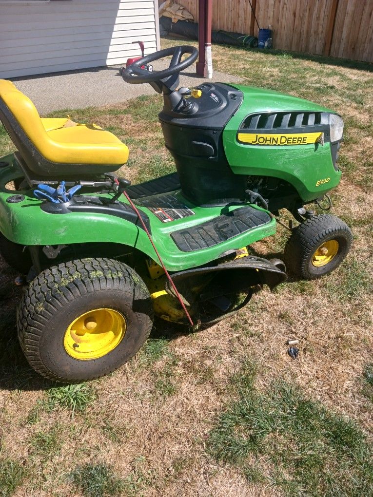 John Deere E100 for Sale in Monroe, WA OfferUp