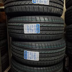 235 55 17 Set De Llantas 