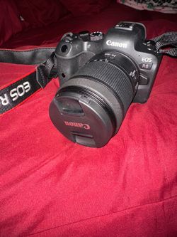 Canon EOS R6 mirror less camera