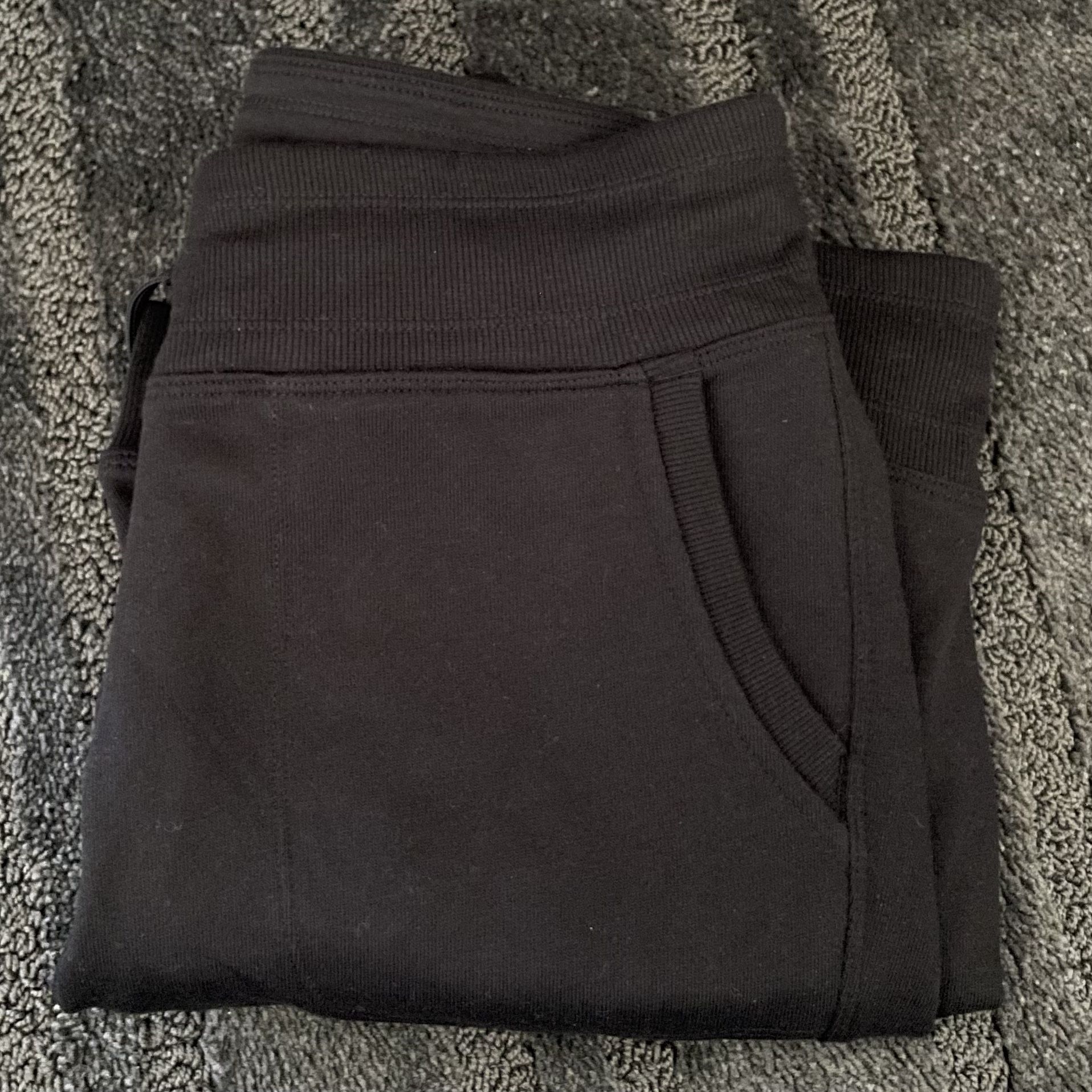 New with tags! Calvin Klein Performance Womens Joggers, Size L
