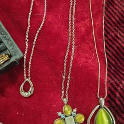 4 Neclaces