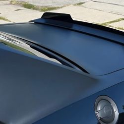 Spoiler Original Trasero Con Cámara De Reversa Para Challenger  2013