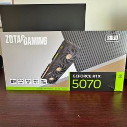 Zotac - NVIDIA GeForce RTX 5070 Solid Triple Fan 12GB