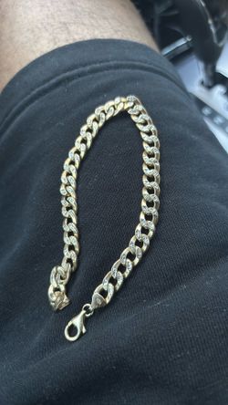 Cuban bracelet 10k diamond cut