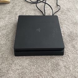 PS4 Slim With 7 Games And Controller 