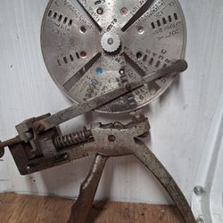 VINTAGE KEY CUTTER