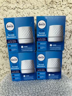 Febreze Plug Scent Booster Oil Warmer – Lot of 4