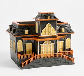 Pottery barn Haunted House Party Bucket
