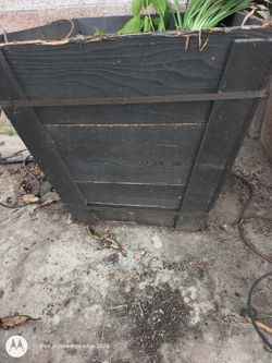2 very large wood planters