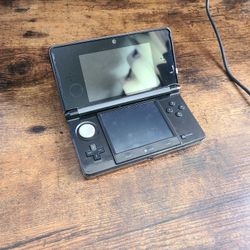 Nintendo 3DS (READ DESC)