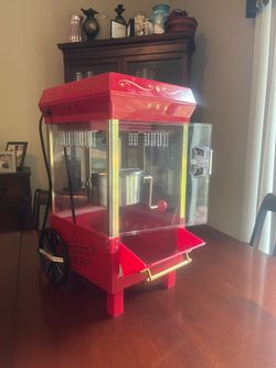 Nostalgia Electrics Old Fashioned Movie Time Popcorn Machine
