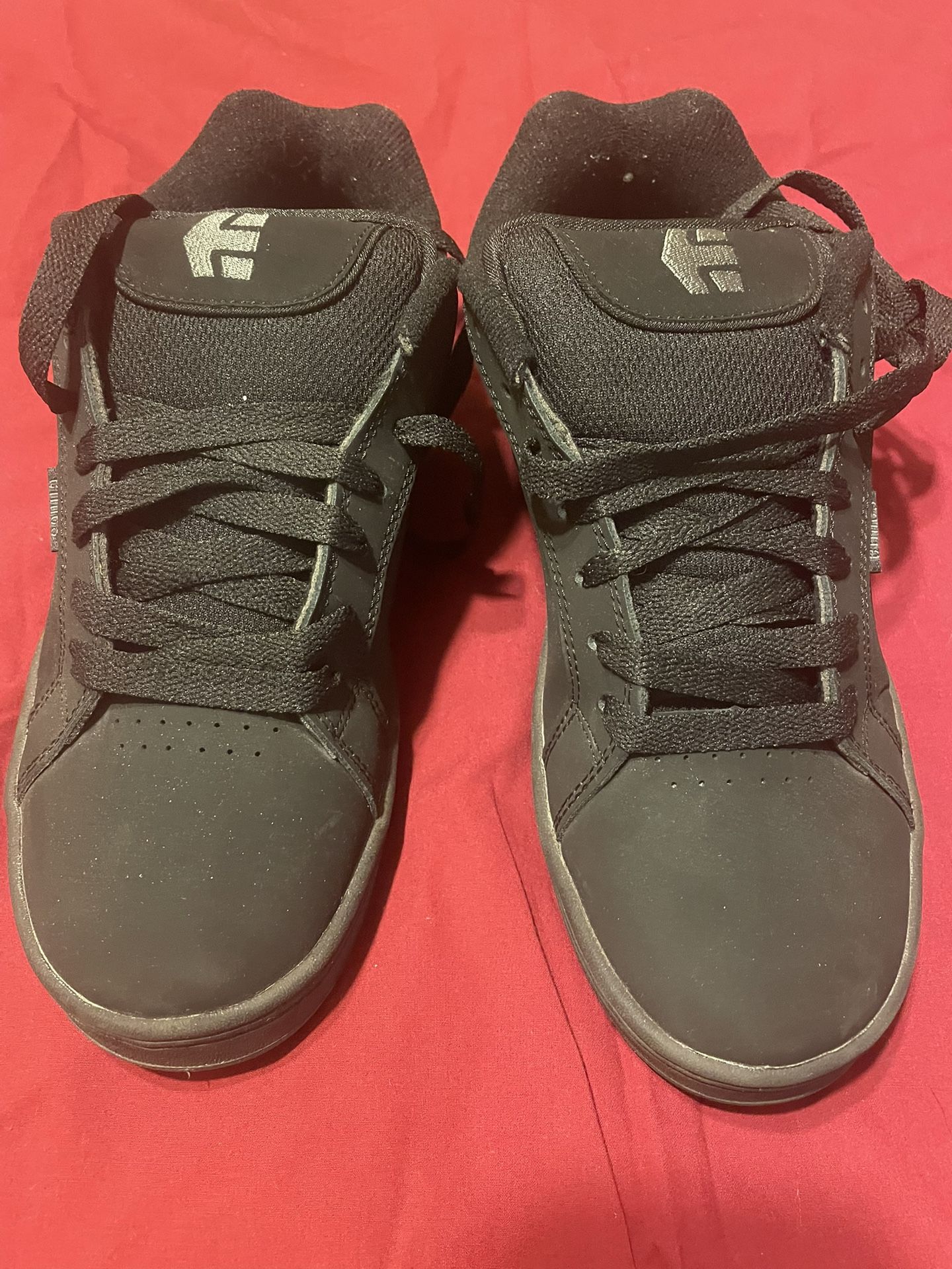 De Hombre ÉTNIES Size 8.5