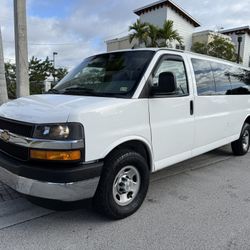 2024 CHEVROLET  EXPRESS 3500 PASSENGER 