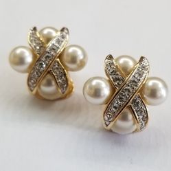 Costume Jewelry Earrings 