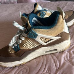 Jordan’s Tennis Shoes 