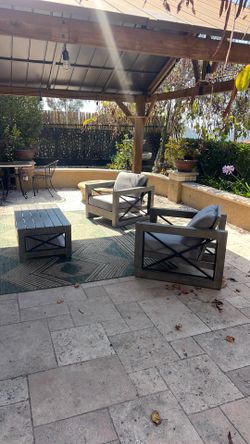 4-Piece Outdoor Patio Set + Rug – Sofa, 2 Chairs & Coffee Table – Gray