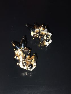 GORGEOUS VINTAGE BEADED HOBÉ CLIP ON EARRINGS  