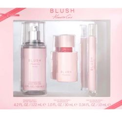 NEW Kenneth Cole Blush Eau de Parfum Spray Set