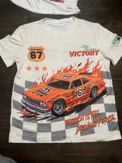Graphic race car tee size small men