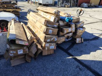 PATIO UMBRELLAS – GREAT DEALS!