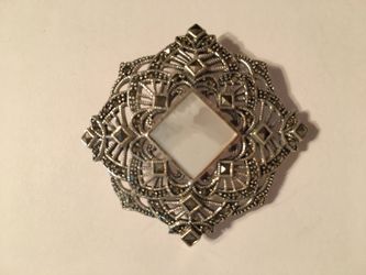 Marcasite mother of pearl pendant/pin brooch