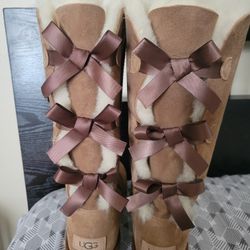 Ugg 3 Bow 