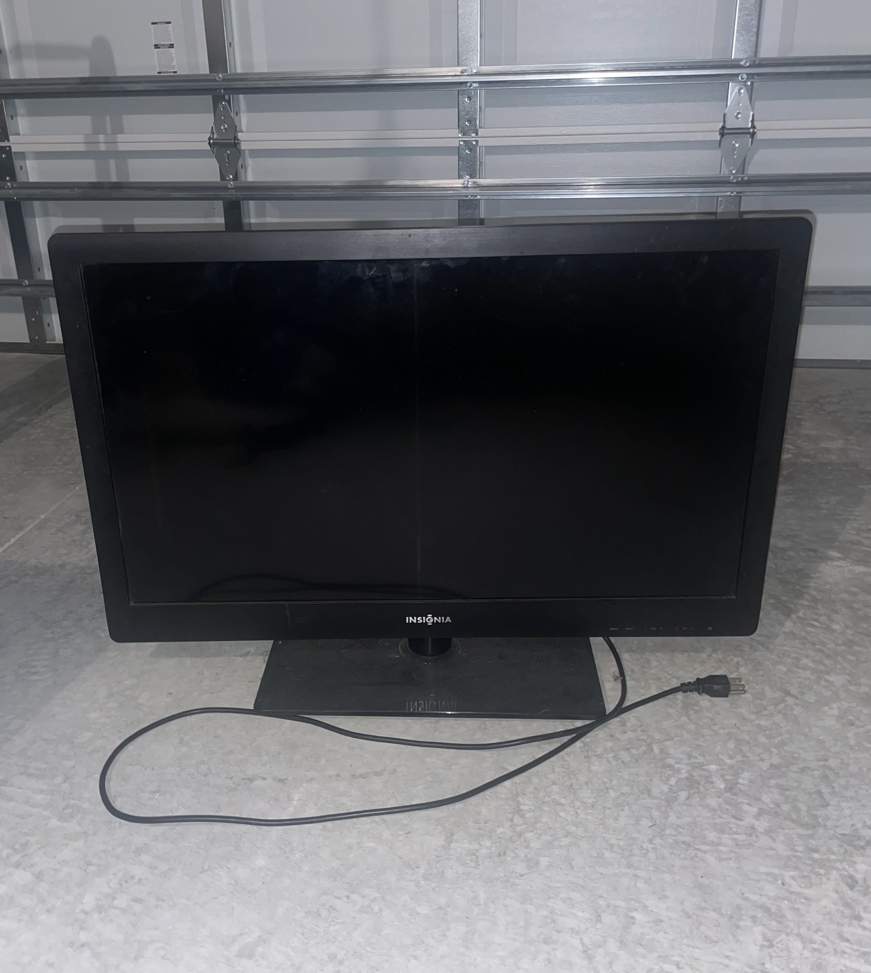Insignia 2011 NS-32E740A12