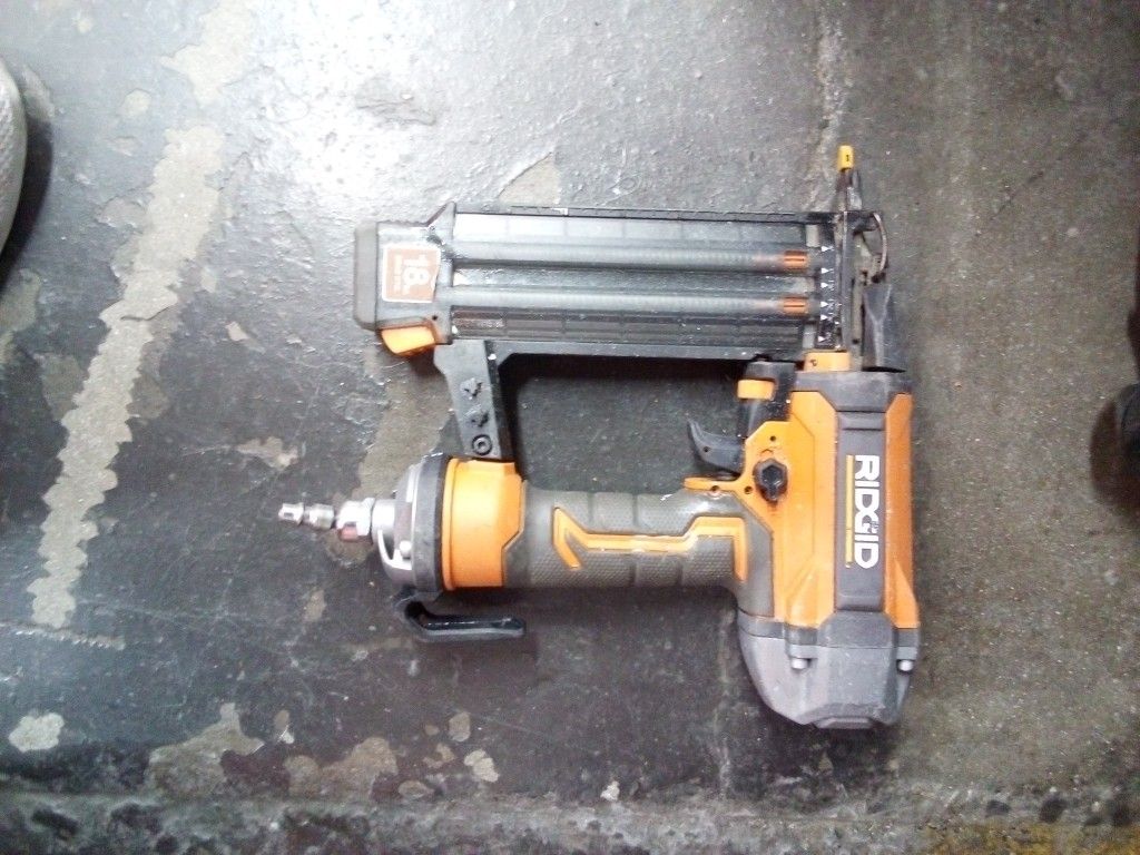 RIGID 18 GA Nail Gun