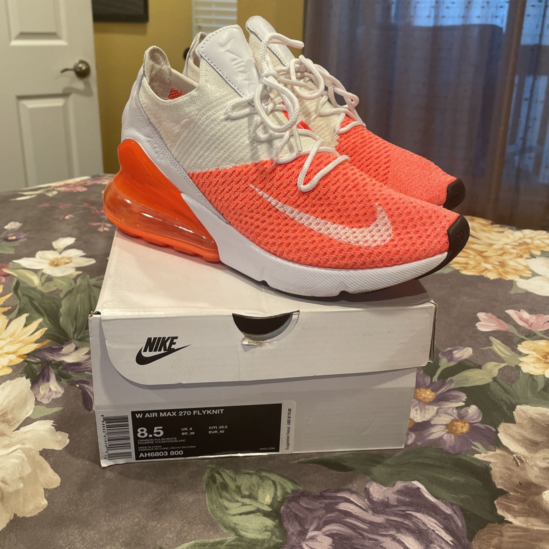 Nike Air Max 270 Flyknit