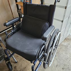 Ki Lightweight Wheelchair 