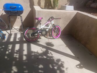 Hello kitty bike