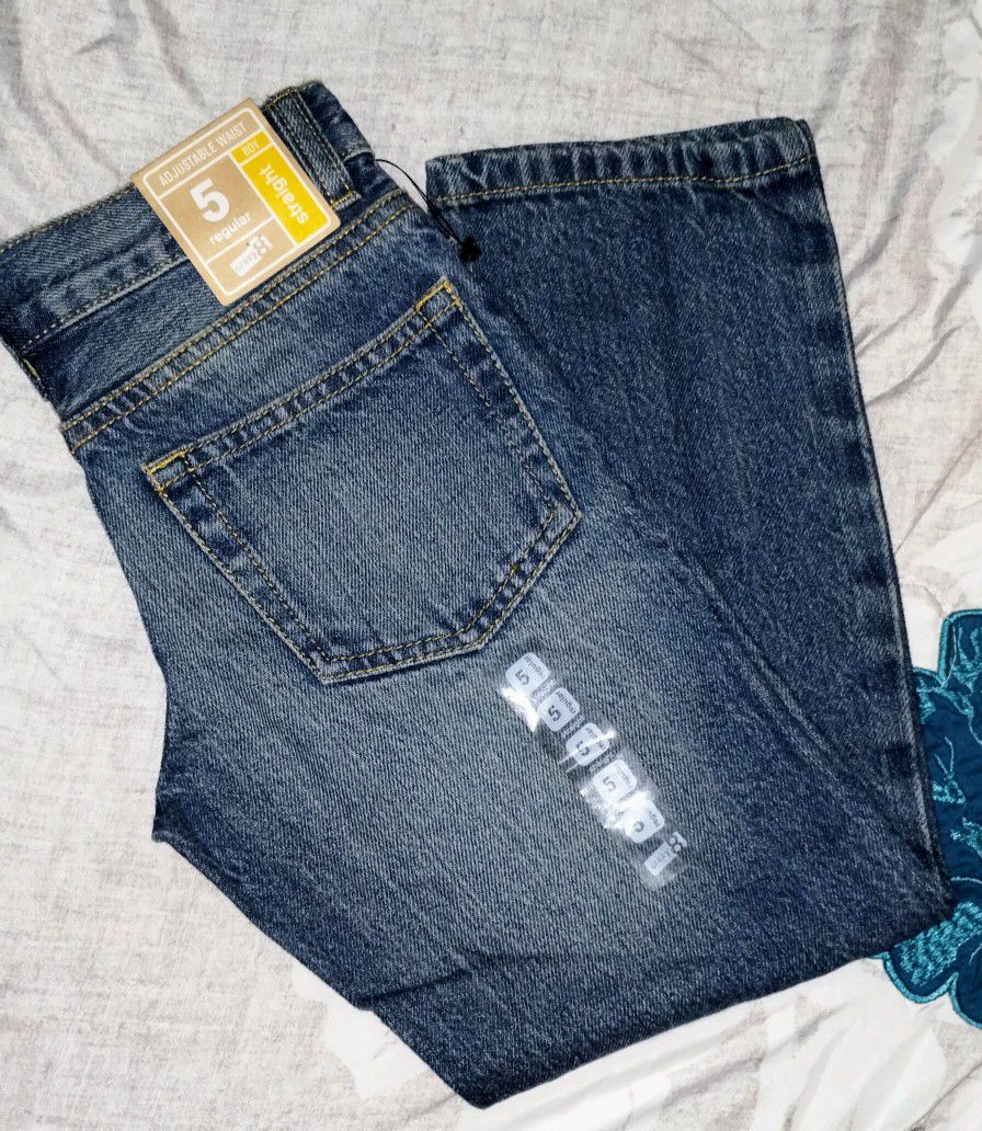 New Boys Size 5T Jeans From CRAZY-8 