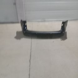 21 to 23 rear bumper  toyota sienna ( oem)