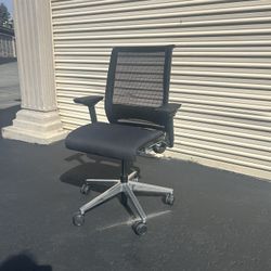 Office Arm Chair By Steelcase 