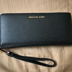 MICHAEL KORS Leather Continental Wristlet