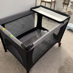Baby Bed With Changing Table 