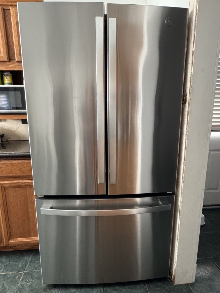 GE Refrigerator