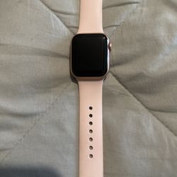 Apple Watch Series 5 40 mm