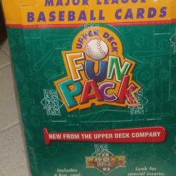 FACTORY SEALED 1993 UPPER DECK BASEBALL FUN PACK 